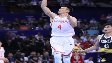 曼城对决多特巅峰战：哈兰德、福登领阵，吉拉西、阿德耶米加盟亮相！